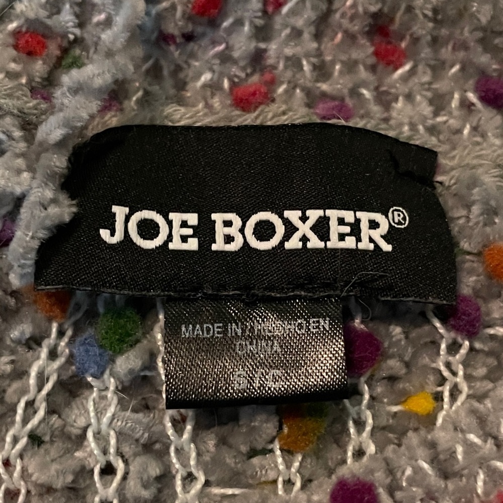 Joe Boxer Sweater - Picture 6 of 6